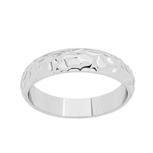 Load image into Gallery viewer, The George - Hammered Finish Band